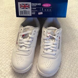Reebok Womens Princess White Classic Tennis Shoes Size 6W NEW in Box
